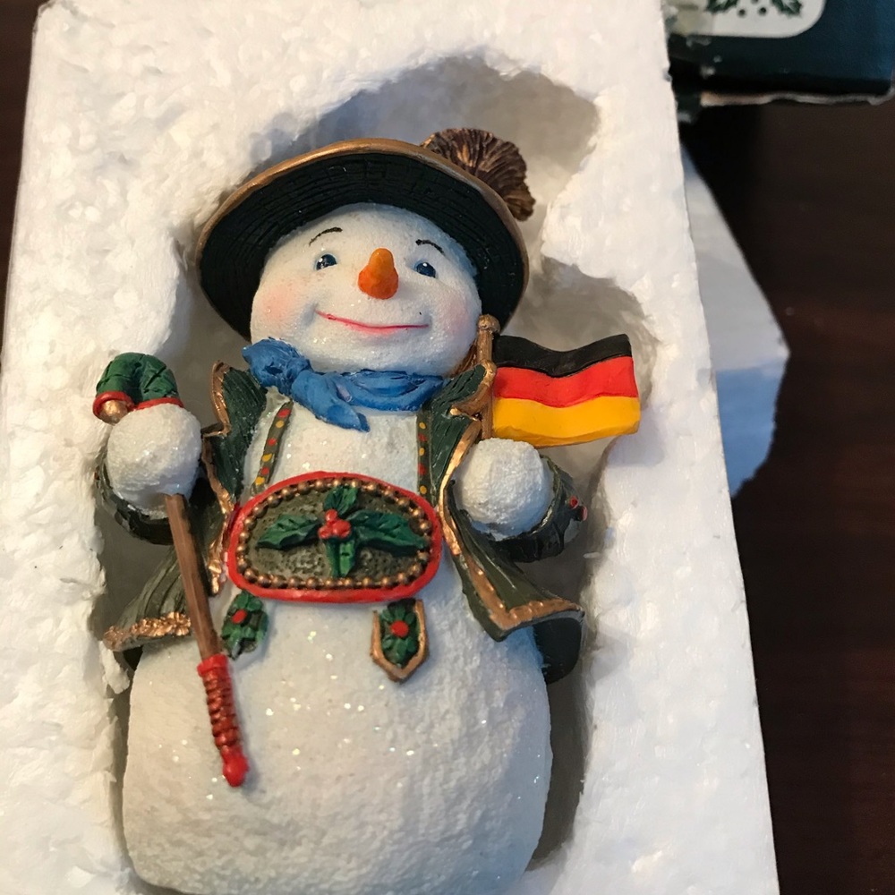 German “Snowmen of the World” vintage